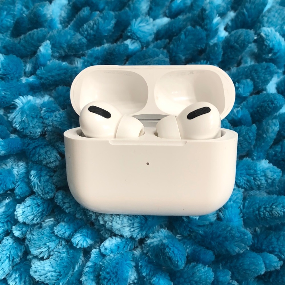 Apple AirPod pros